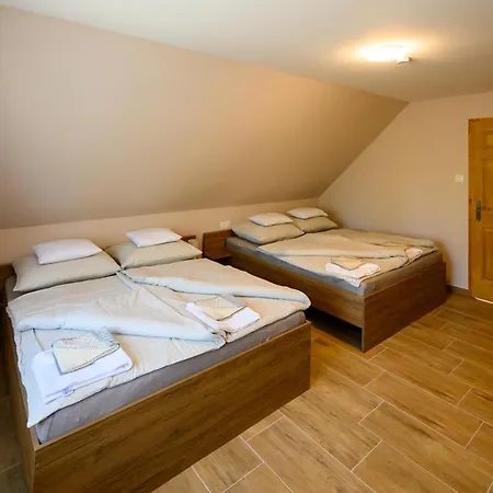 Case de vacanță Nandi Jakuzzis Vendeghaz Gyomaendrőd